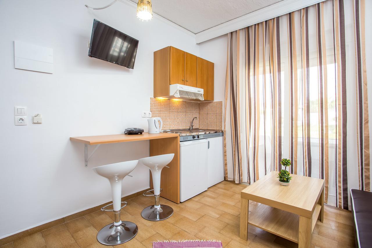 Toulas Studios & Apts No2 Faliraki Eksteriør bilde